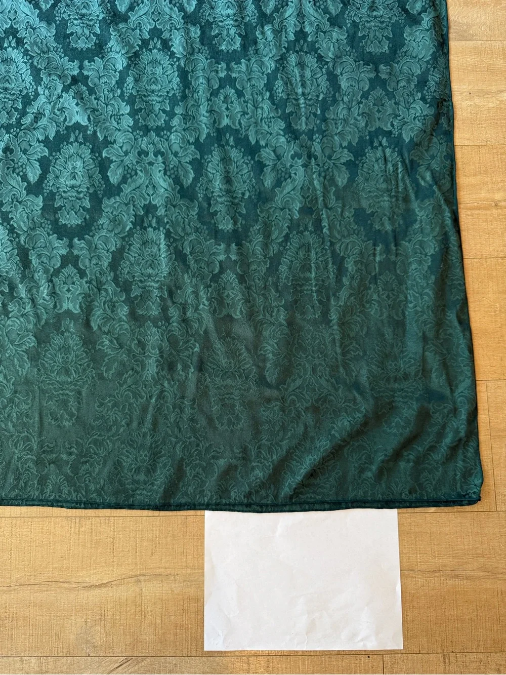 VTG Avon Home Damask Green Banquet Table Cloth 59x141 Oblong Holiday Party